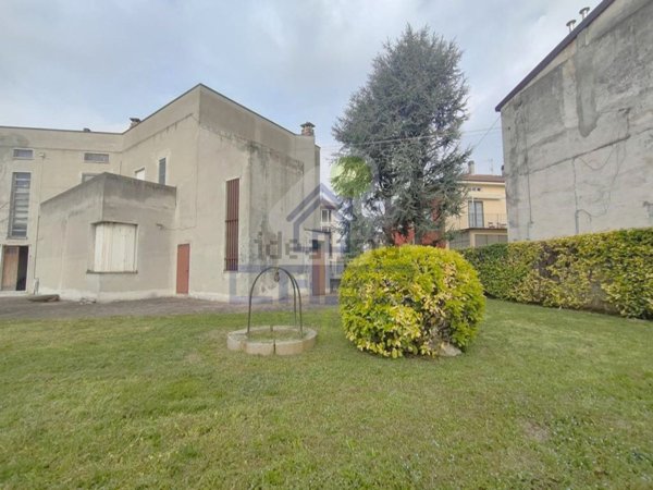 appartamento in vendita a Piadena Drizzona