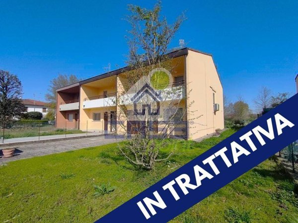 casa indipendente in vendita a Piadena Drizzona in zona Piadena