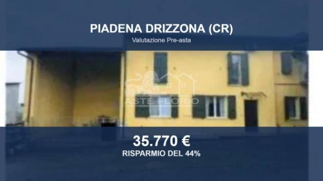 casa indipendente in vendita a Piadena Drizzona in zona Piadena