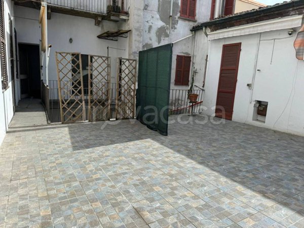 casa indipendente in vendita a Piscina
