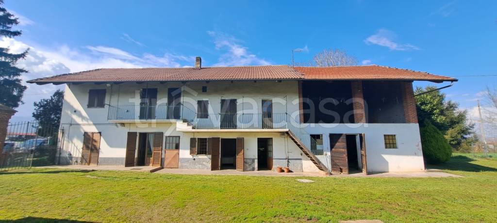 casa indipendente in vendita a Piscina
