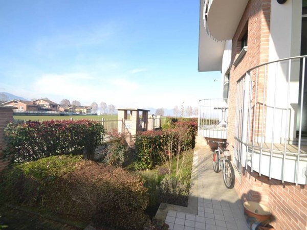 casa indipendente in vendita a Piscina