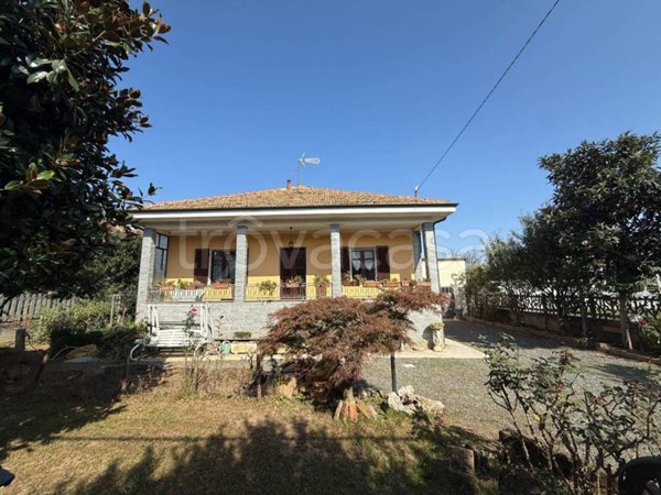 casa indipendente in vendita a Piscina