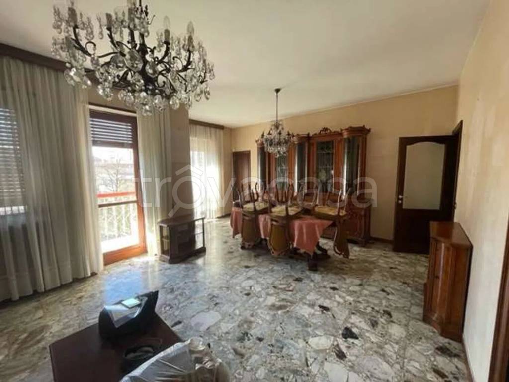 appartamento in vendita a Piscina