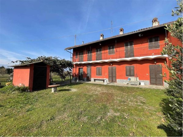 casa indipendente in vendita a Piscina