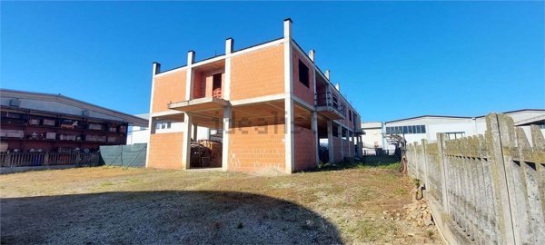 appartamento in vendita a Piscina