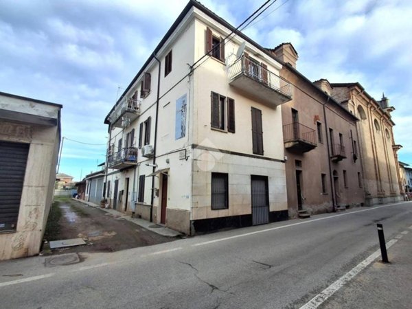 intera palazzina in vendita a Piscina