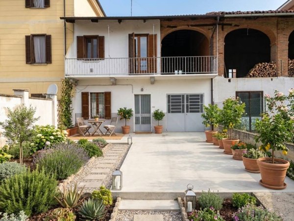 casa indipendente in vendita a Piscina