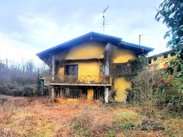 casa indipendente in vendita a Piverone