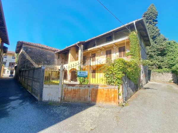 casa indipendente in vendita a Piverone