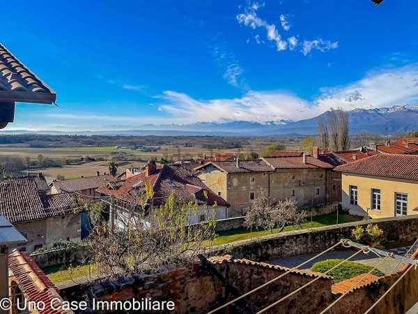 casa semindipendente in vendita a Piverone