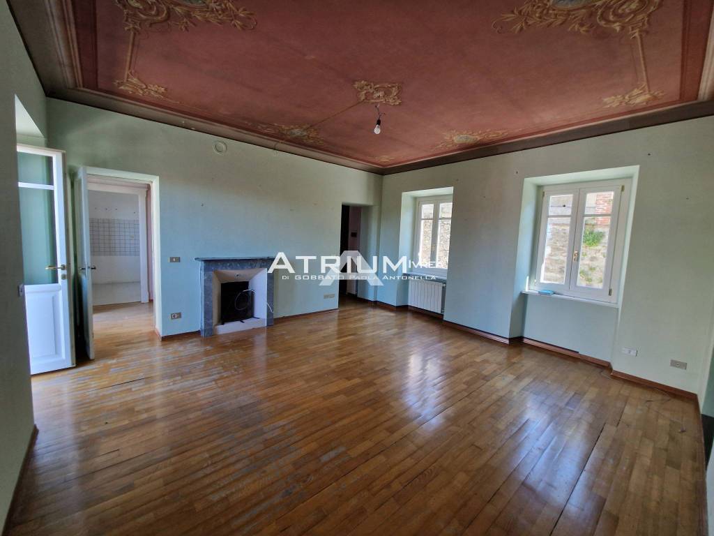 casa indipendente in vendita a Piverone