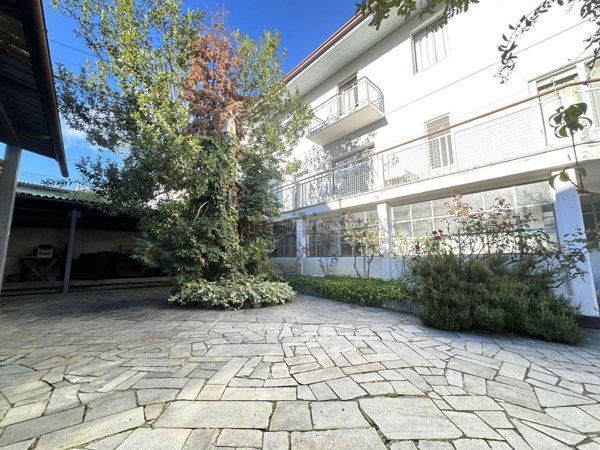 casa indipendente in vendita a Piverone