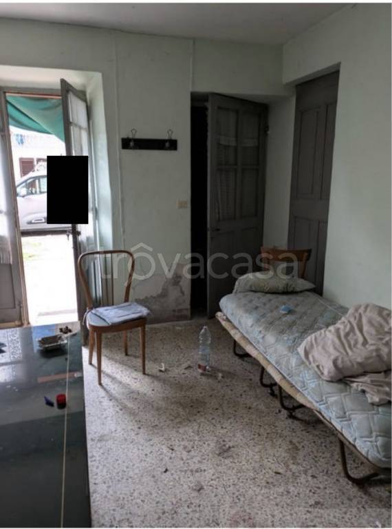 casa indipendente in vendita a Piverone