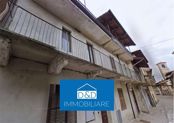 casa indipendente in vendita a Piverone