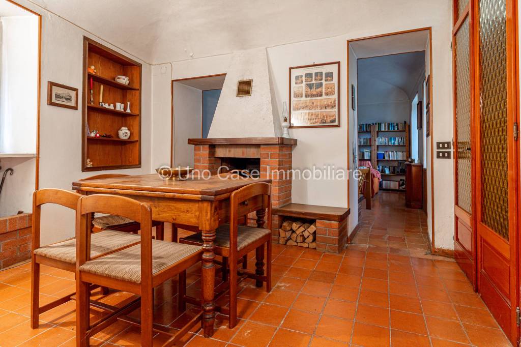 casa indipendente in vendita a Piverone