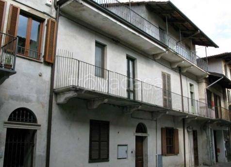casa indipendente in vendita a Piverone