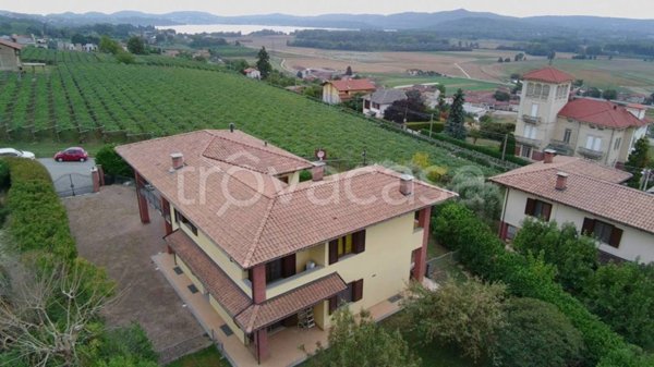 casa indipendente in vendita a Piverone
