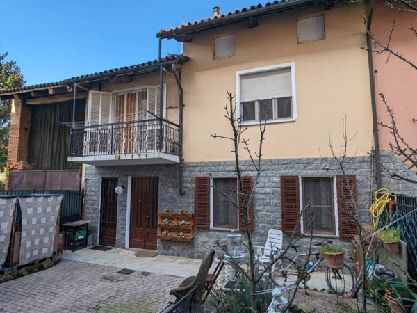casa indipendente in vendita a Poirino