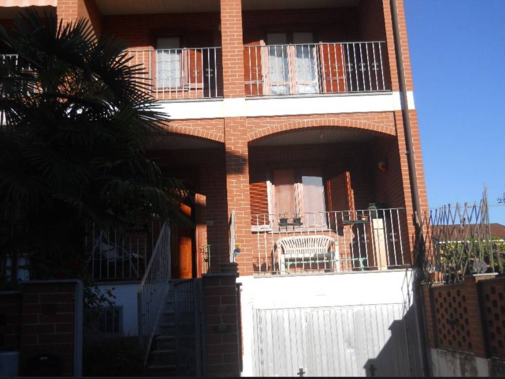 casa indipendente in vendita a Poirino