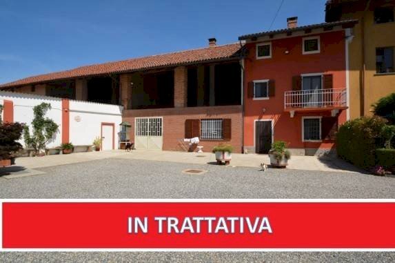 casale in vendita a Poirino