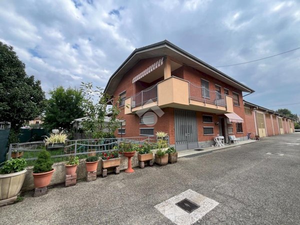 casa indipendente in vendita a Poirino