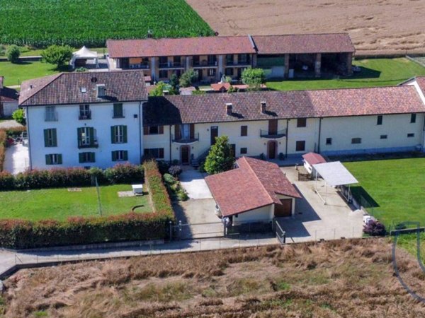 casa indipendente in vendita a Poirino