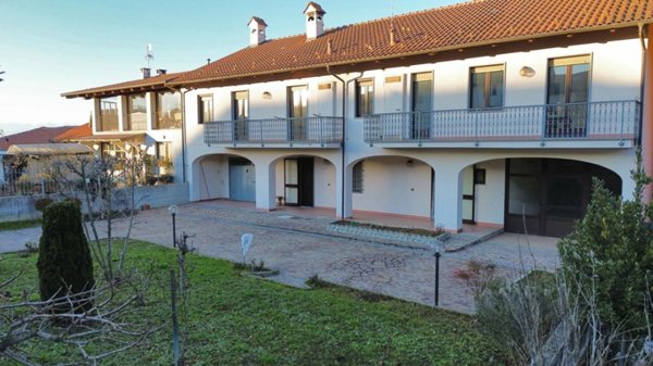 casa indipendente in vendita a Poirino