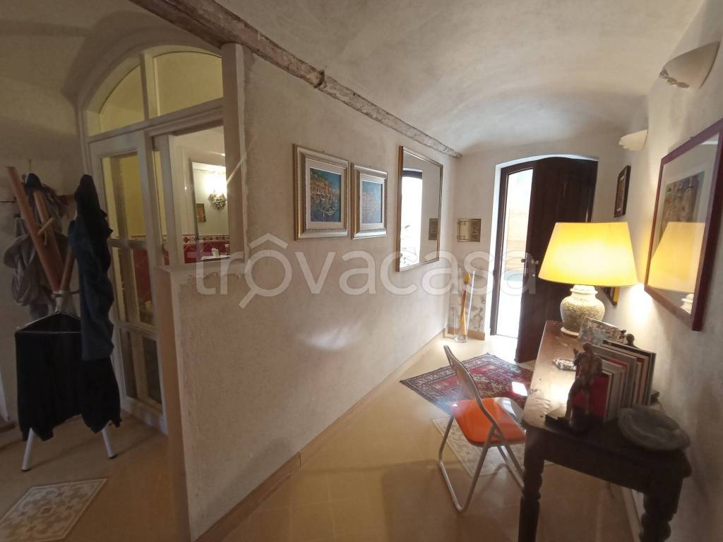 casa indipendente in vendita a Poirino
