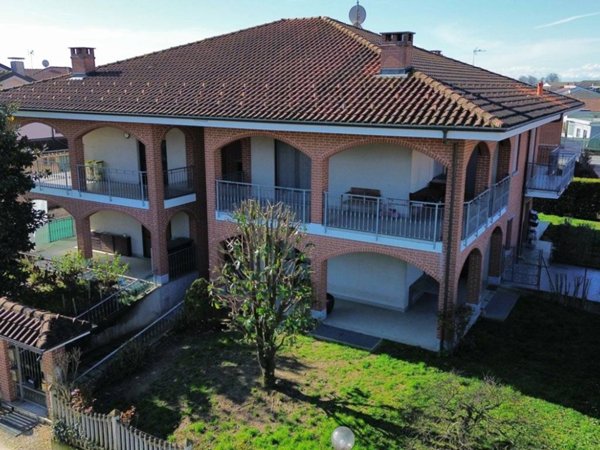 appartamento in vendita a Poirino in zona Ternavasso