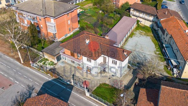 casa indipendente in vendita a Poirino
