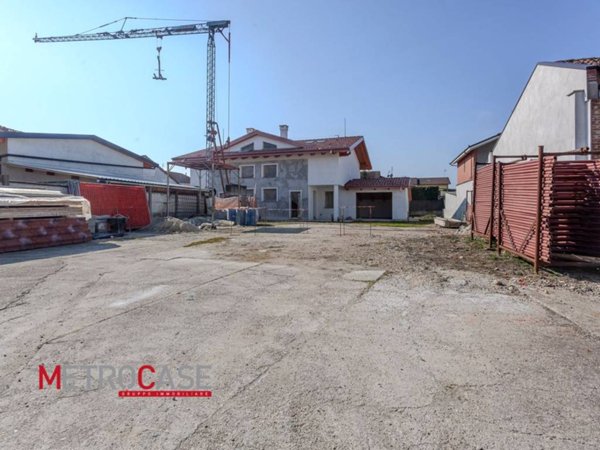 casa indipendente in vendita a Poirino