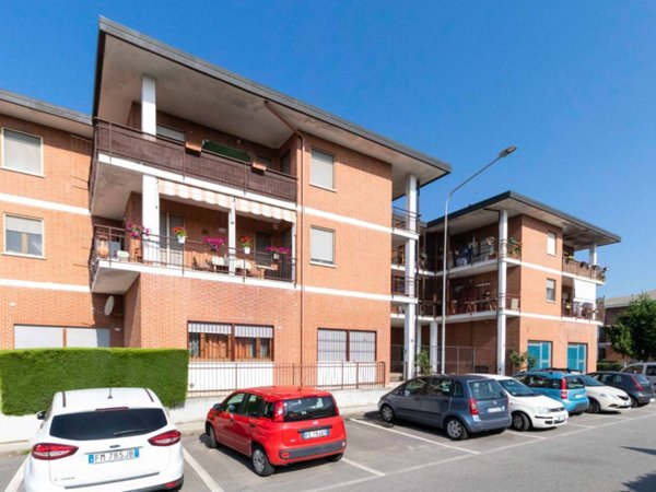 appartamento in vendita a Poirino in zona Marocchi