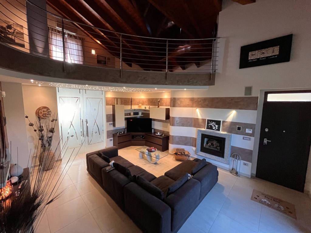 casa indipendente in vendita a Poirino