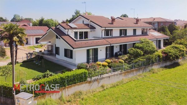casa indipendente in vendita a Poirino