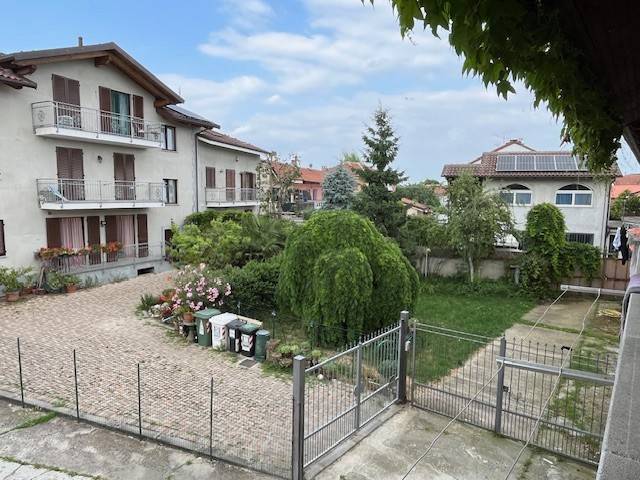 casa indipendente in vendita a Poirino