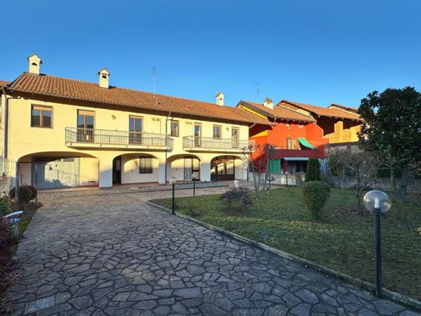 casa indipendente in vendita a Poirino