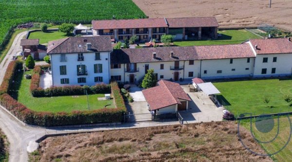 casa indipendente in vendita a Poirino