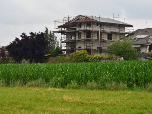 casa indipendente in vendita a Poirino
