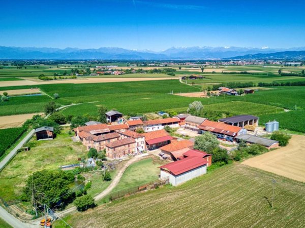 casa indipendente in vendita a Poirino in zona Balme