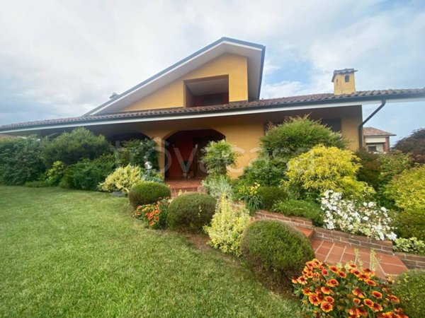 casa indipendente in vendita a Poirino