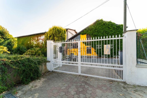casa indipendente in vendita a Poirino in zona Marocchi