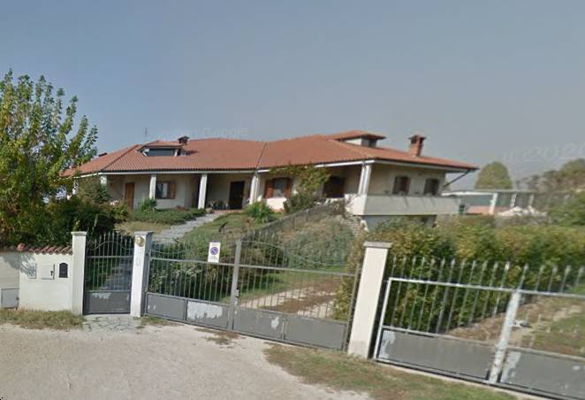 casa indipendente in vendita a Poirino