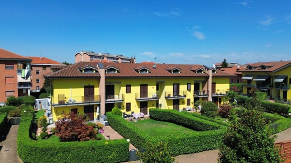 casa indipendente in vendita a Poirino