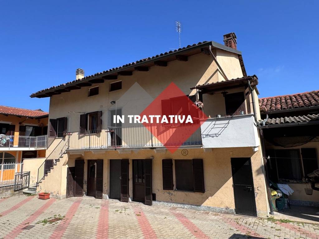 casa indipendente in vendita a Poirino