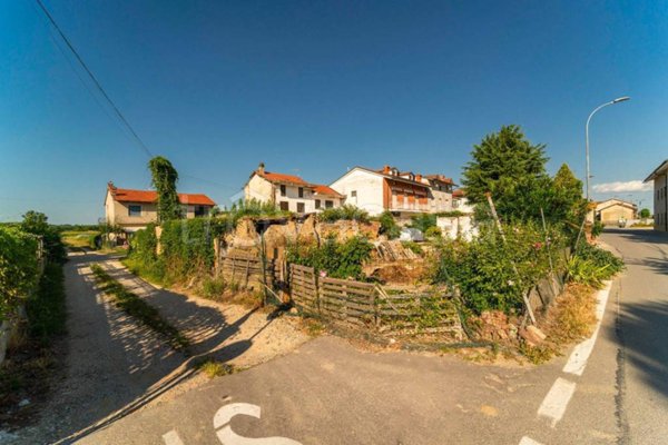 casa indipendente in vendita a Poirino