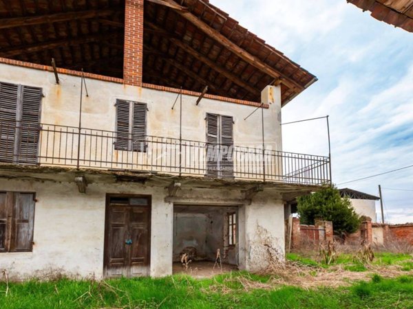 casa indipendente in vendita a Poirino