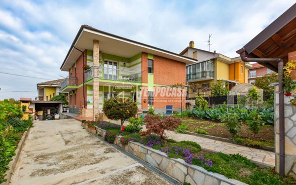 casa indipendente in vendita a Poirino