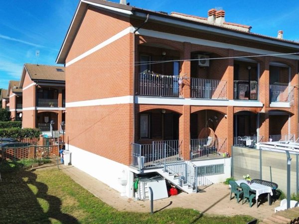 casa indipendente in vendita a Poirino