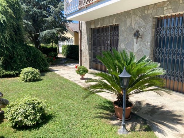 casa indipendente in vendita a Poirino